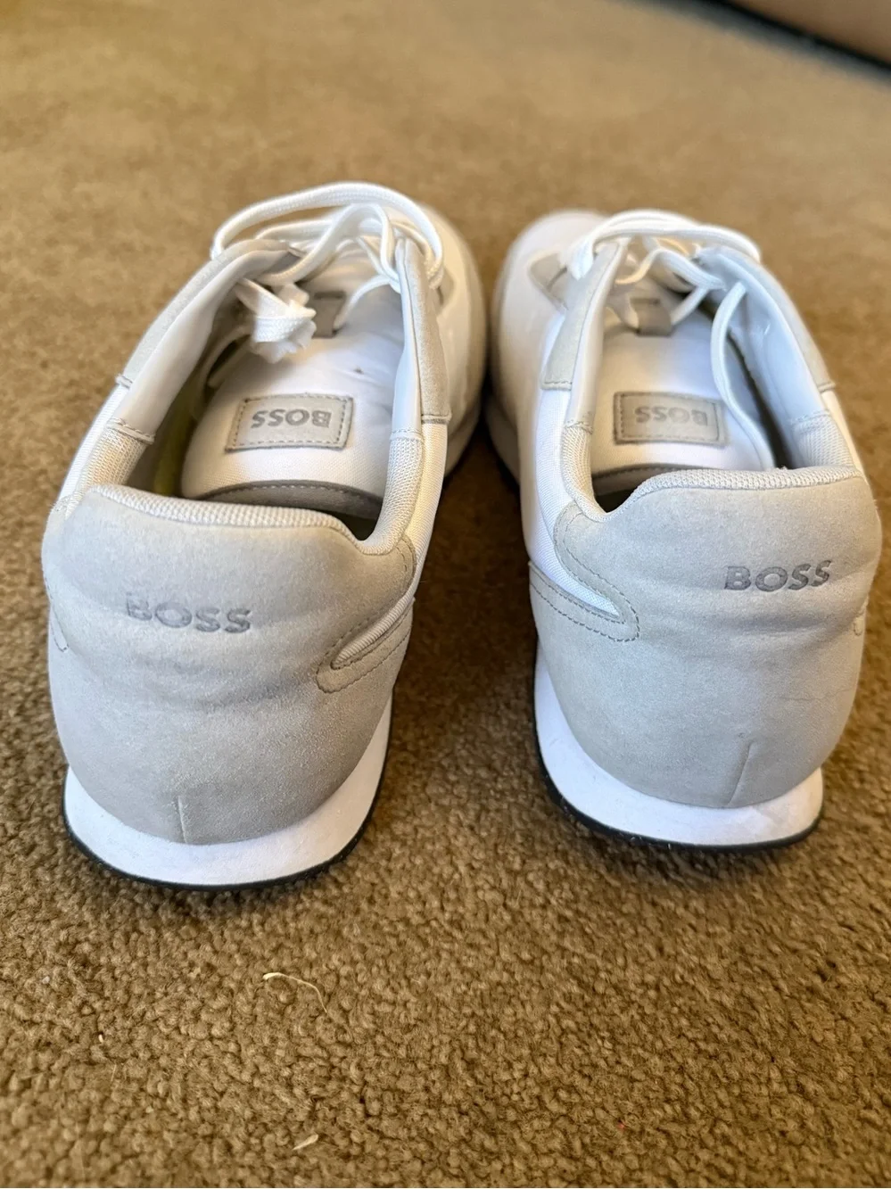 Boss• Parkour Runn in White, Grey